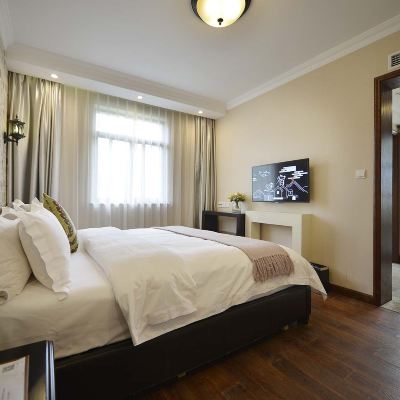 尊享浪漫套房（LEOXAO洗護套裝+獨立冰箱） 蘇荷精選花園別墅飯店（上海交通大學地鐵站武康大樓旗艦店）優惠