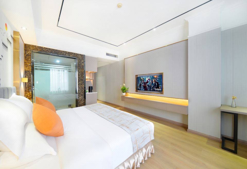 輕享智能大床房（寬敞明亮+輕奢風+悠享辦公）