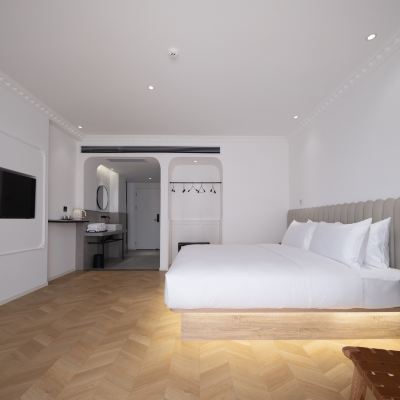 Balcon·私享霞光陽台大床房 （金可兒床墊|私享陽台） AnanasPolaris安舍·佩樂裡飯店（欣都龍城北辰財富中心店）優惠