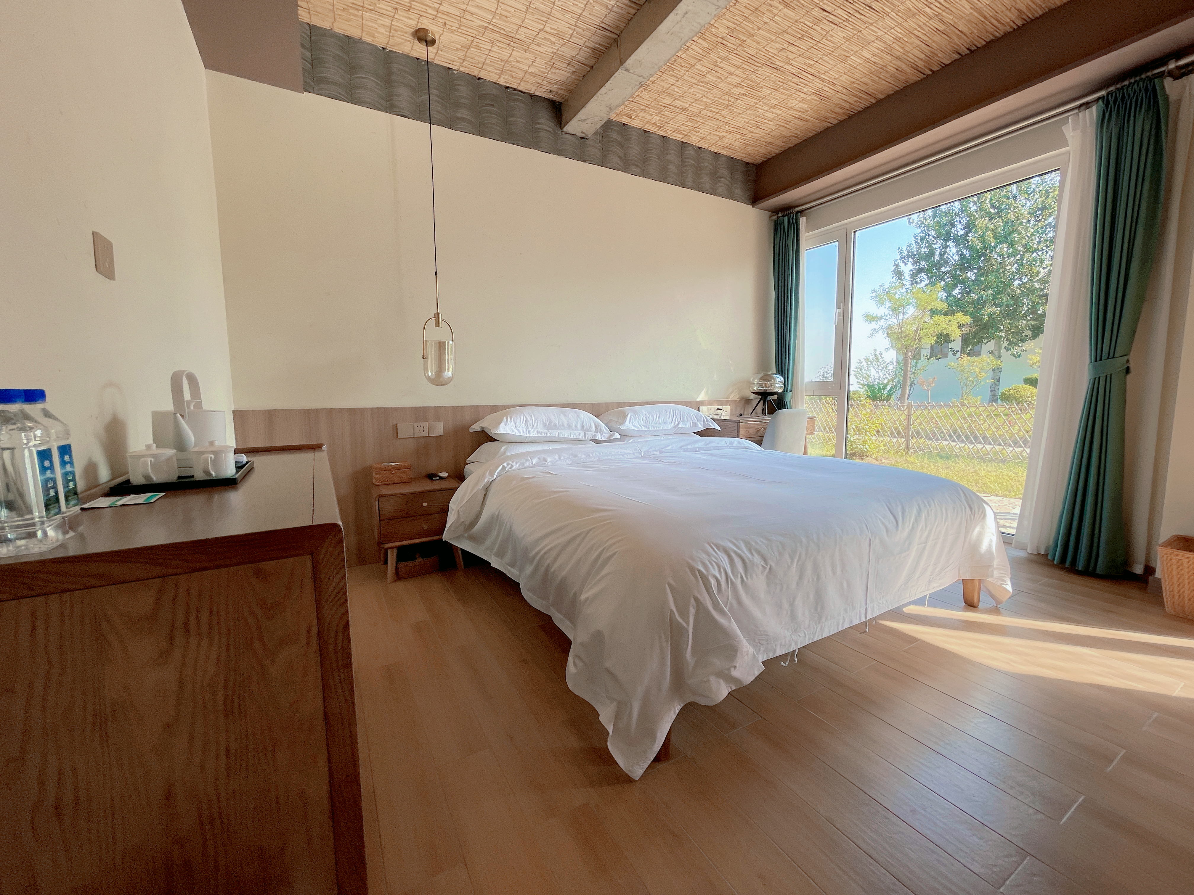 Xibaipo Baili Water Township竹逸居精品大床房