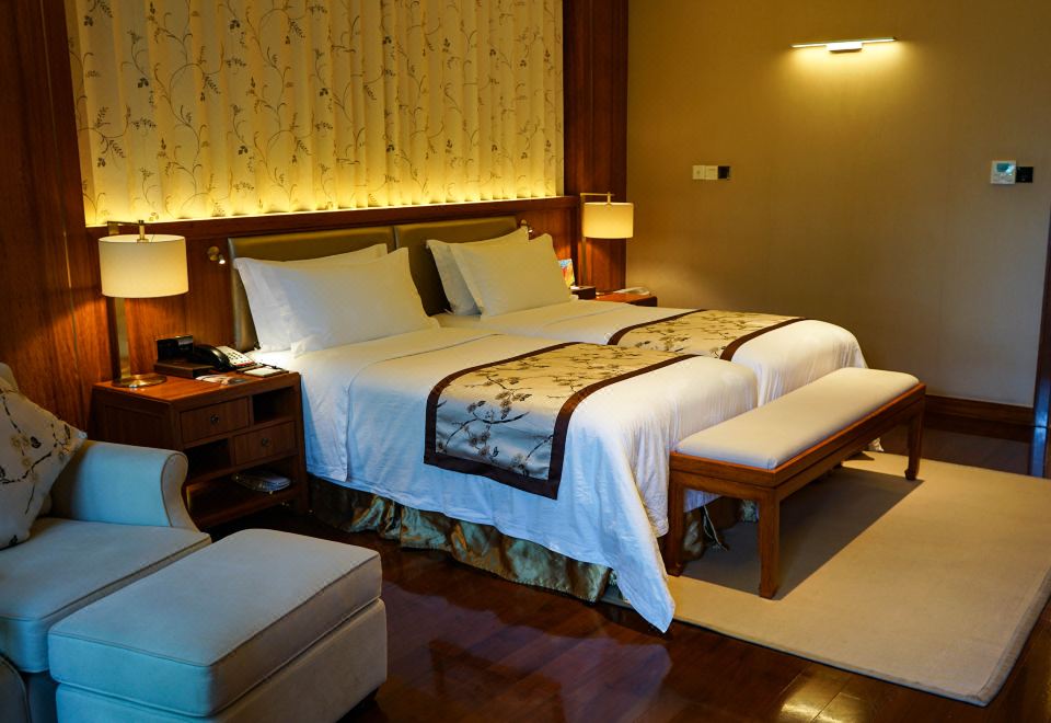 靜曦池畔雙床房