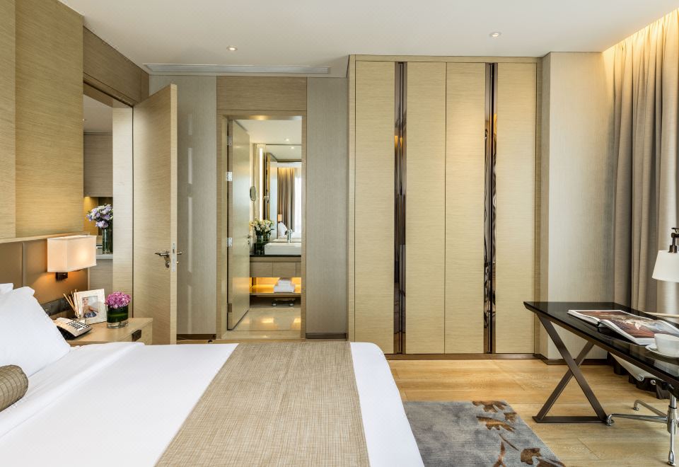 One-Bedroom Deluxe Suite