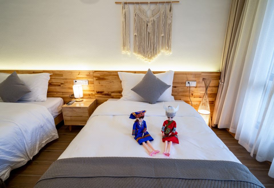 Yingye Courtyard Twin Room