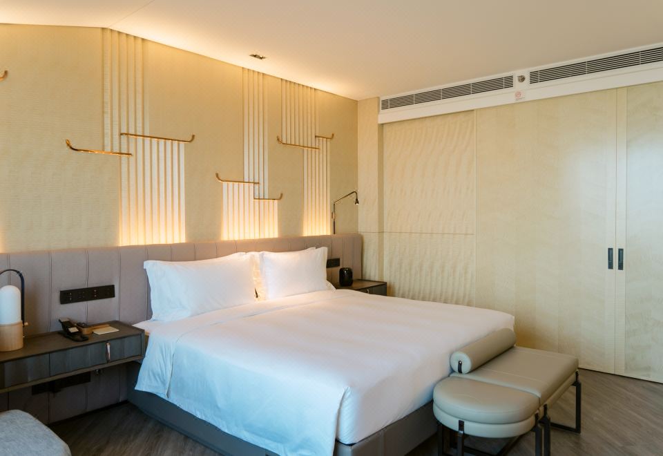 行政江景大床房