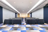 Chalet Hotel (Xi'an Bell  and Drum Tower&Huimin Street Branch)