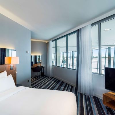 Junior Suite with Runway View