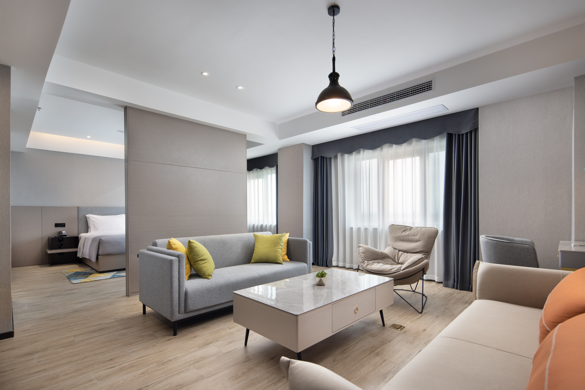 行政套房（智能马桶+Acca Kappa洗护用品+小冰箱）