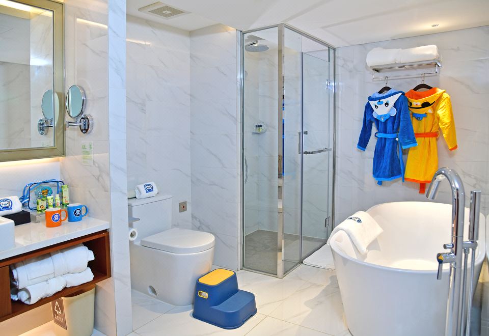 皇冠海底小縱隊親子豪華間