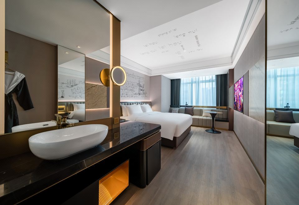 欢逸豪华大床房