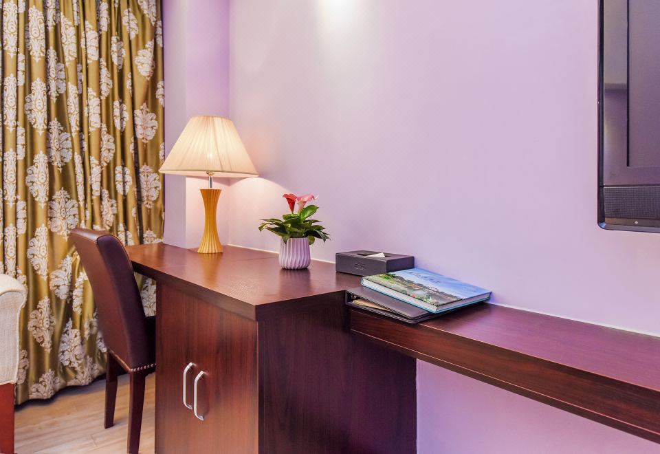 豪华大床房「零压床垫-高定床品-小冰箱-亲肤洗浴」