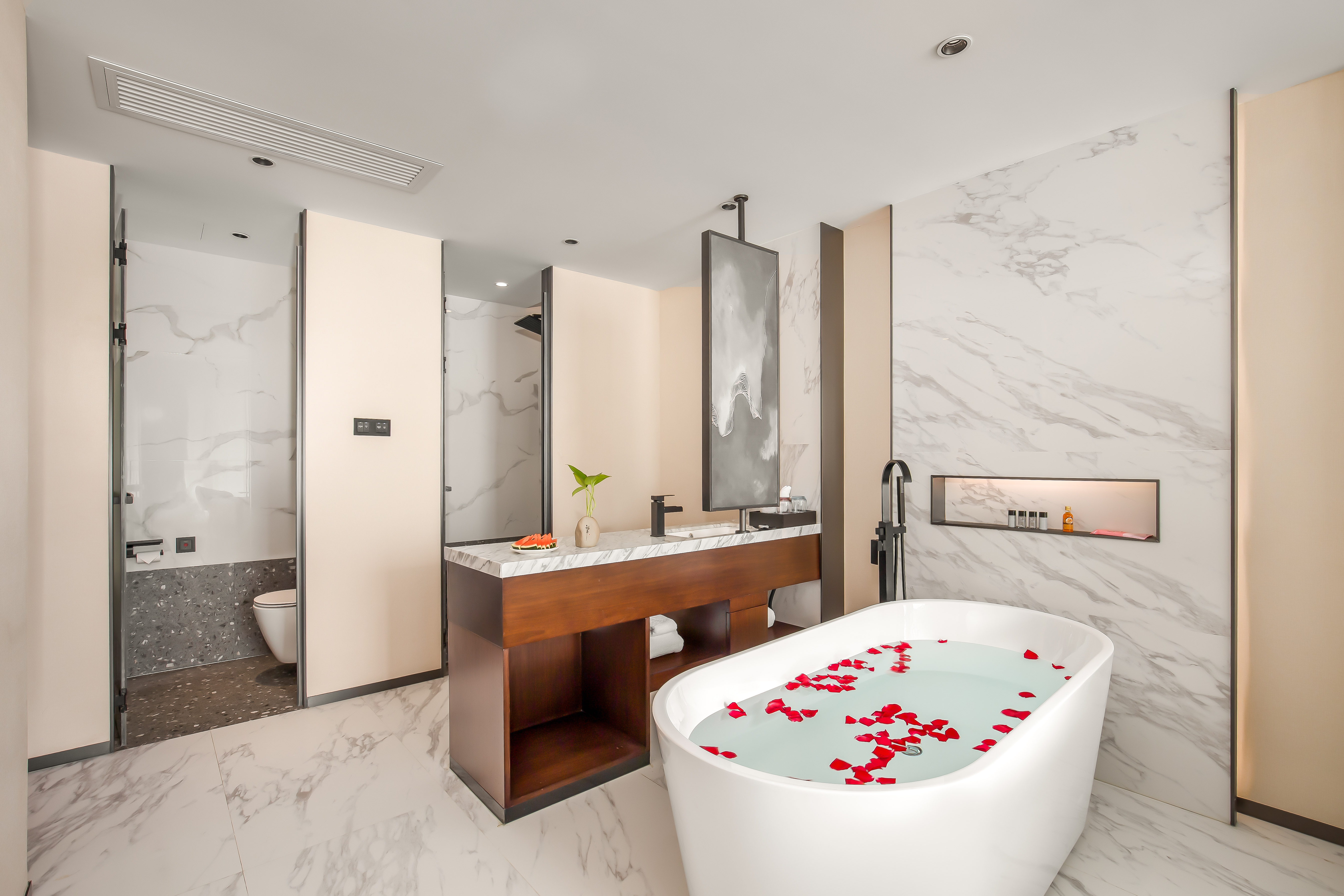 静雅浴缸大床房