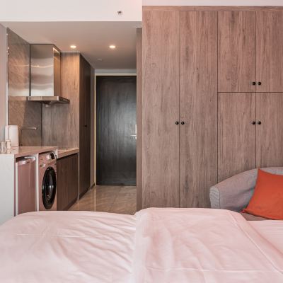 經典城景大床房（極米高清投影+冰洗廚一體） 盟頌公寓（成都東大路店）優惠