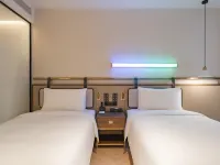 Zety Hotel (Ningbo Tianyi Square Old Bund) Hotels in Ningbo