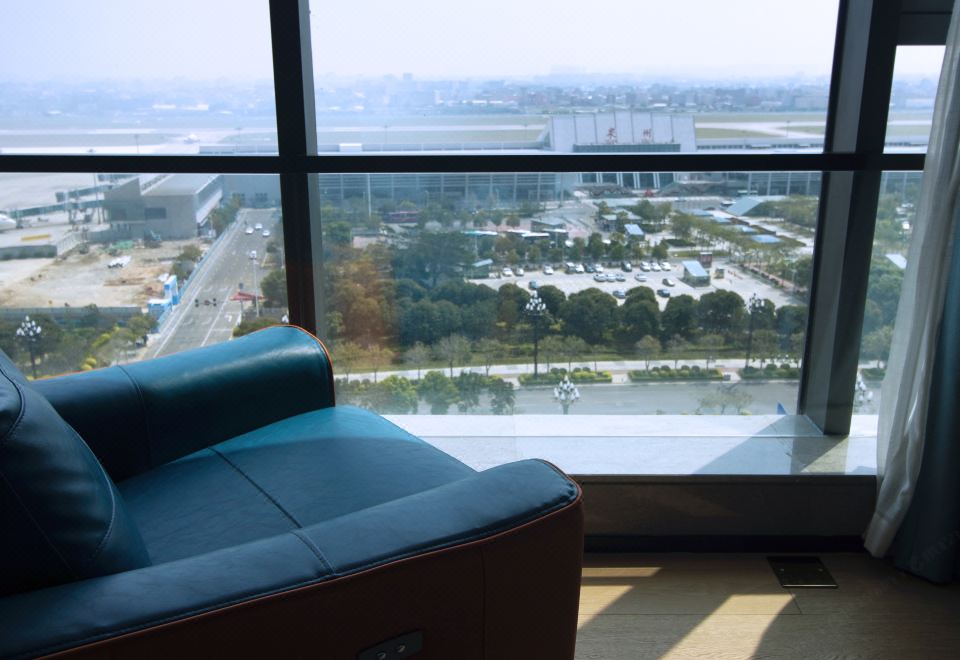 Business suite