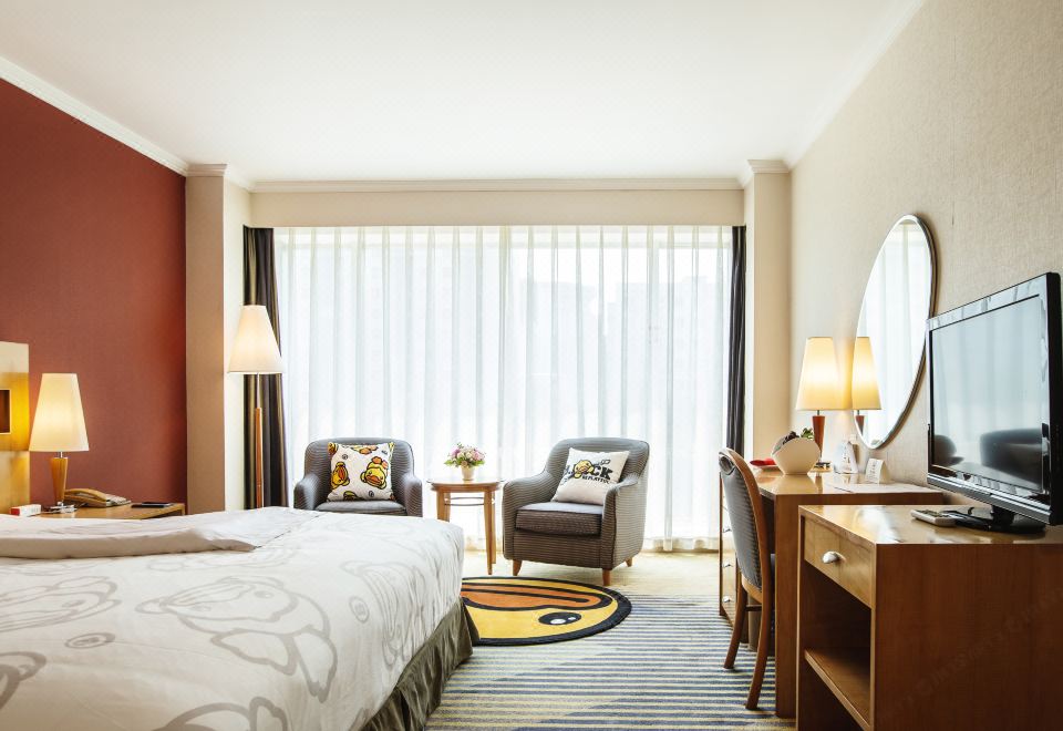 Beijing Xinqiao HotelB Duck King Bed Room