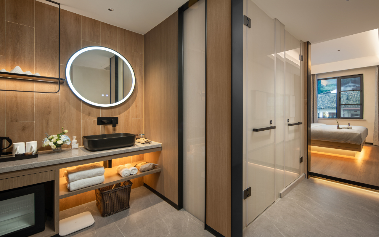 被鸟叫醒·观景大床房（智能马桶+mini冰箱）