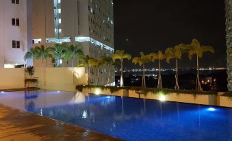 Pearl Suite @ Straits Garden Penang