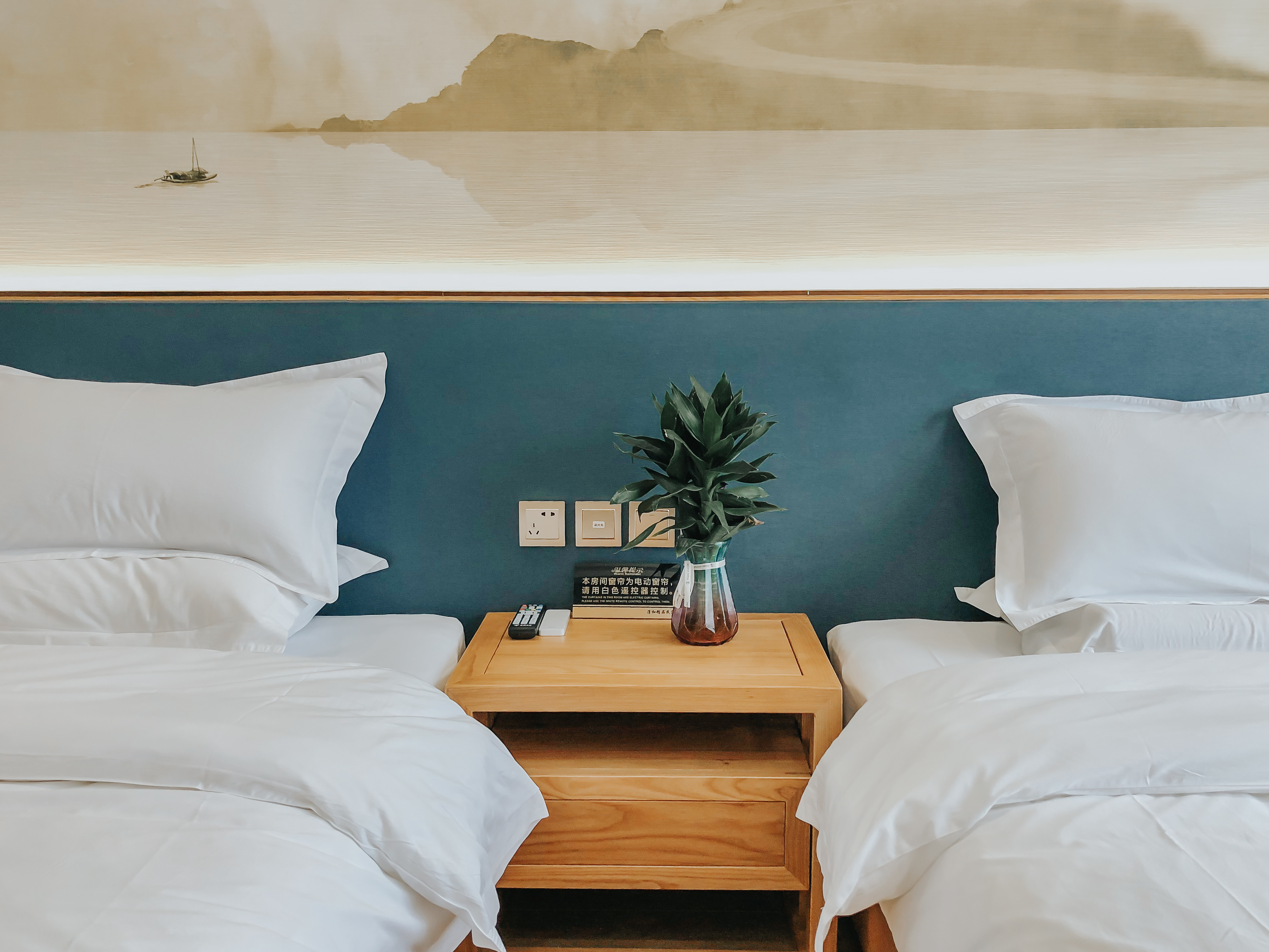 湖景标准间