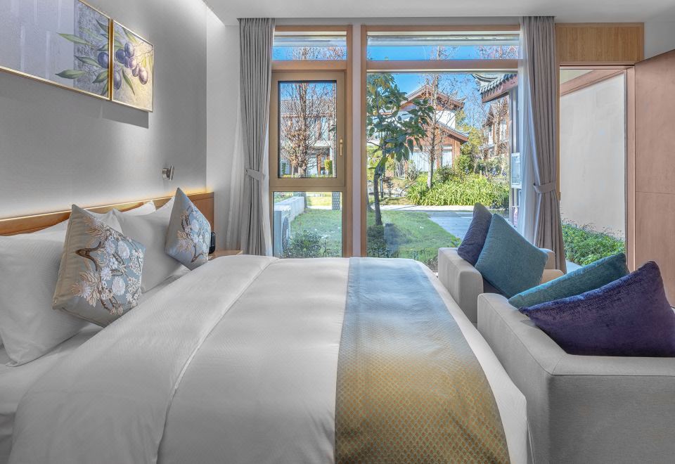 河畔景觀大床房