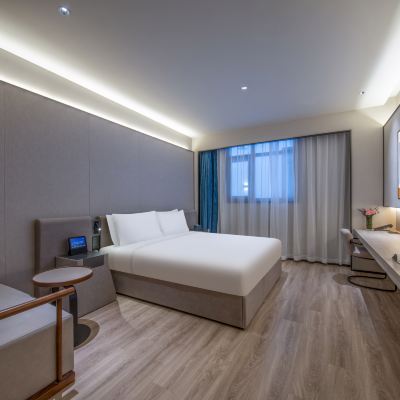 商務大床房（智能客控+可投屏65寸電視） 桔子水晶天津濱江道步行街飯店優惠