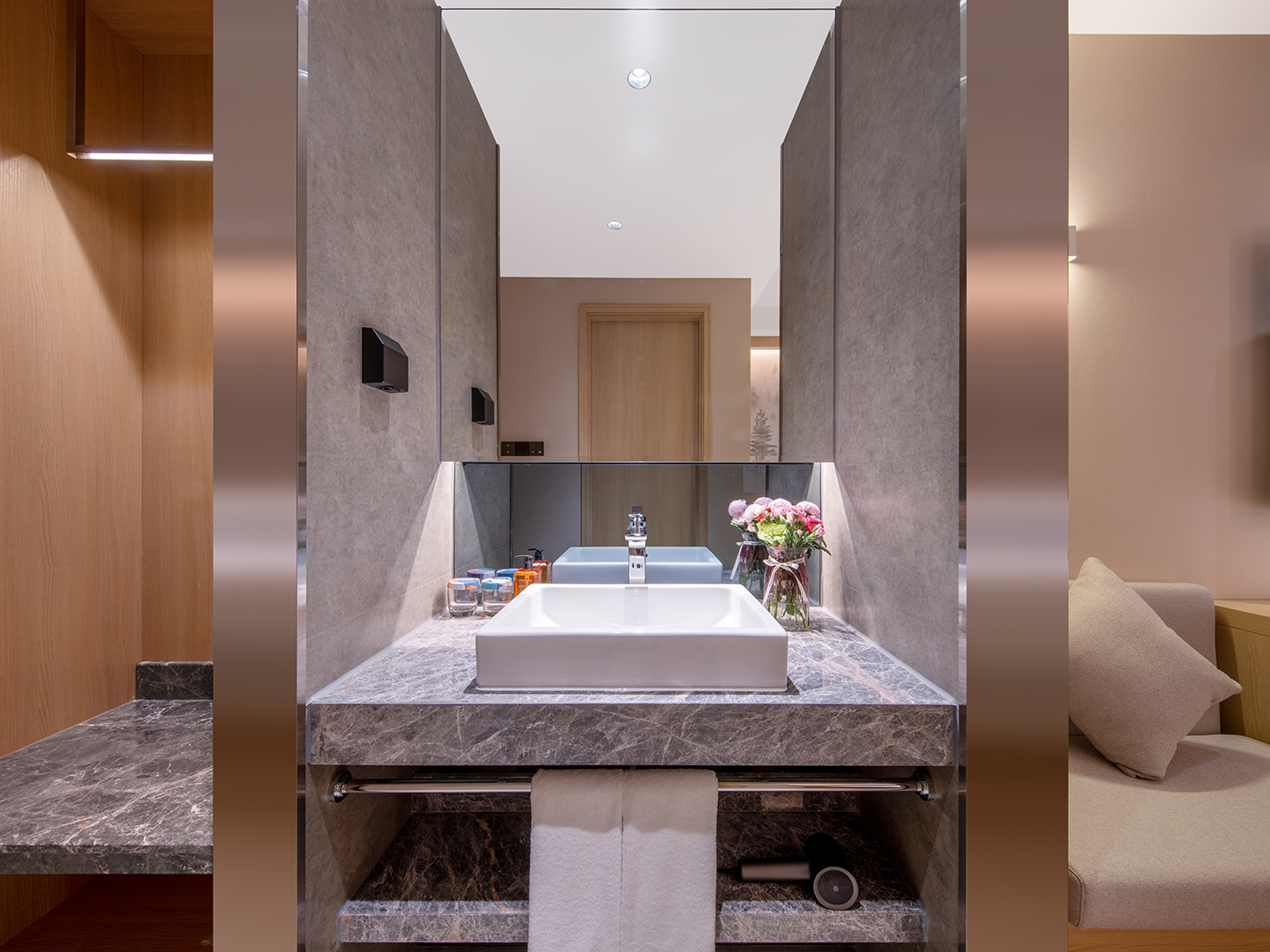 小时光双床房（智能客控+65寸电视投屏+控温空调）