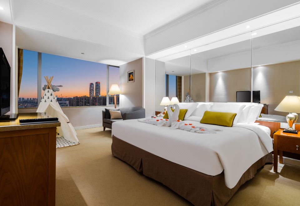 家庭聯通套房「2房1廳+3衞2浴+小冰箱」