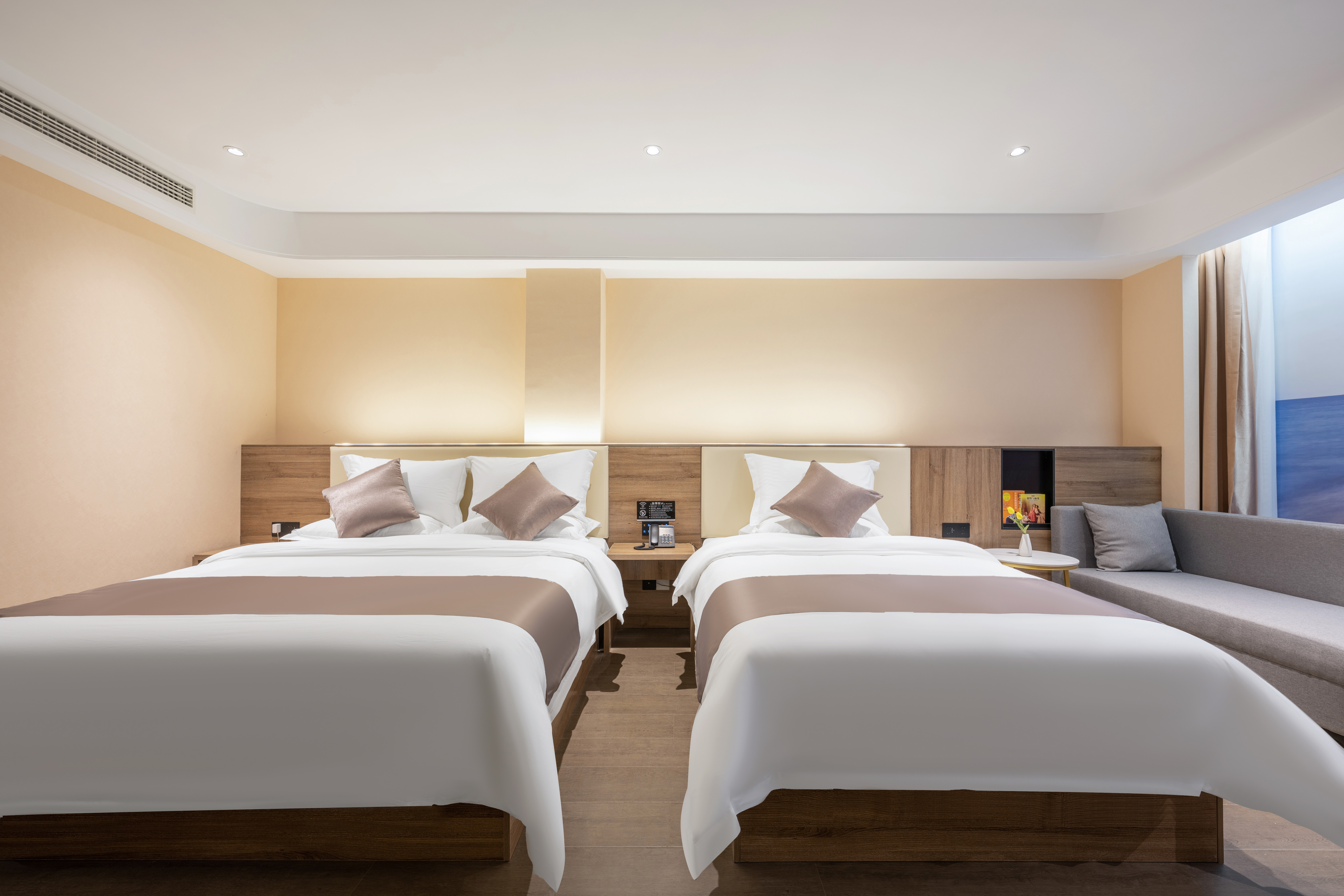 VX Hotel (Yutai Guantong Nongmaocheng)智能商务双床房