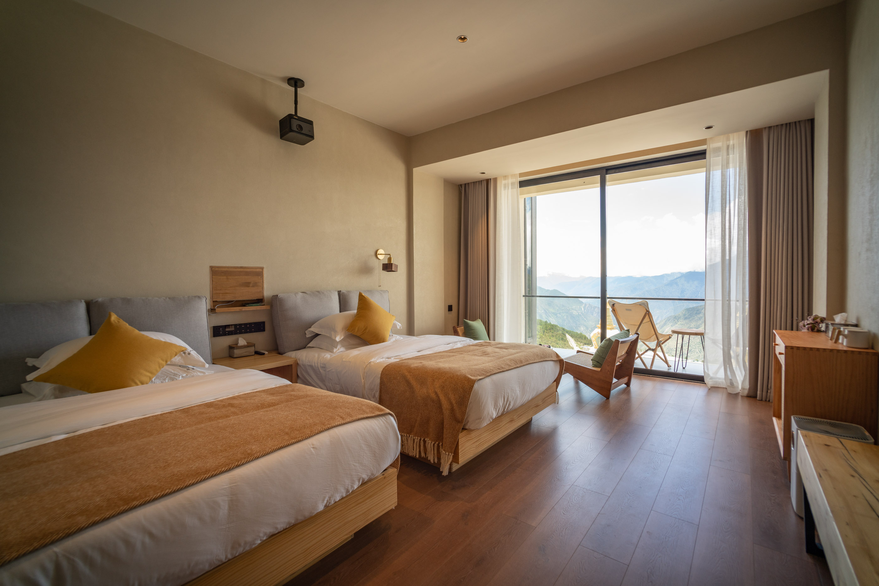 惊蛰·观景阳台双床房