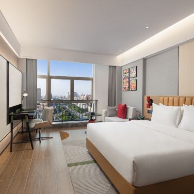 悅享豪華大床房-智能客控+SLEEMON護脊床墊+小冰箱 佛山禪城華美達安可飯店（創意產業園店）優惠