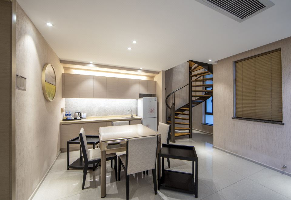 Yuetianxia Hot Spring HotelDuplex Hot Spring Two Bedroom Villa