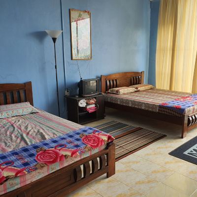 Bilik Keluarga Kupon SPOT ON 89920 Muwaffaq Inn