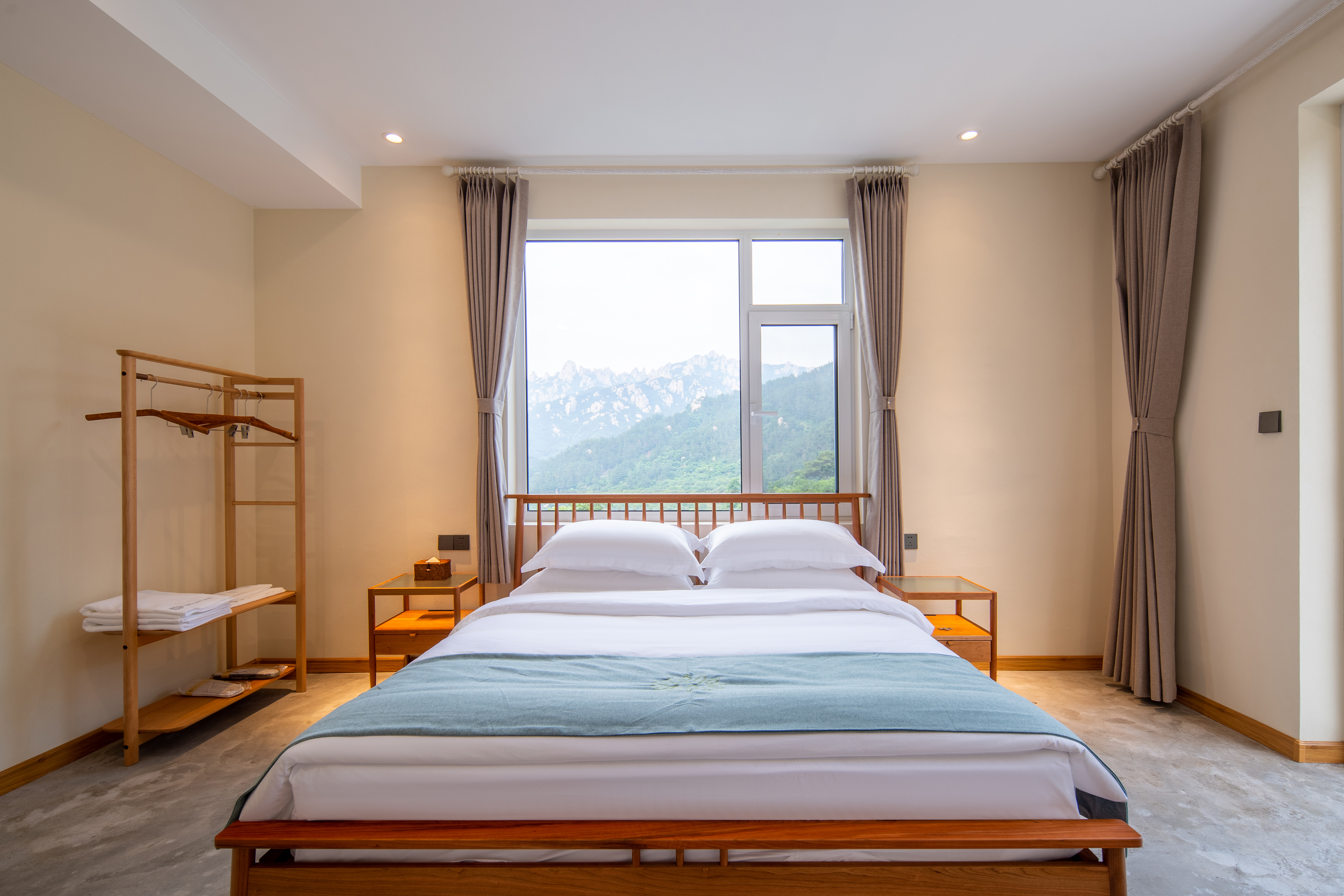 赤日·露台大床房·山景