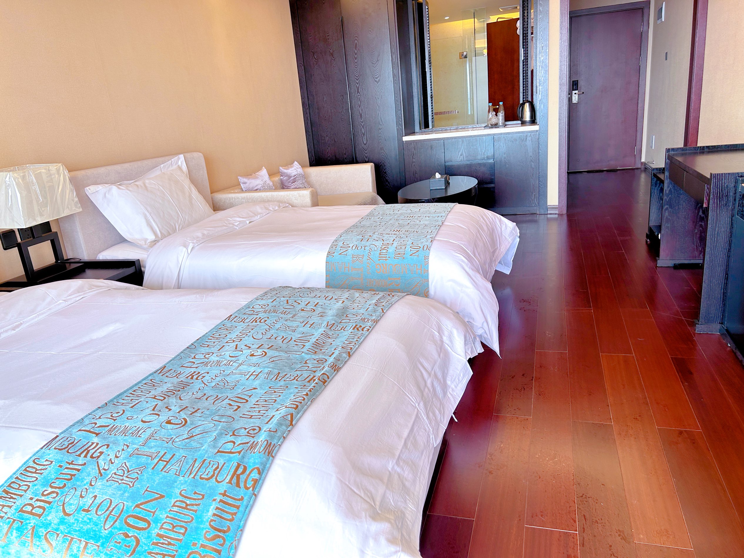 暮云·正湖景露台双床房