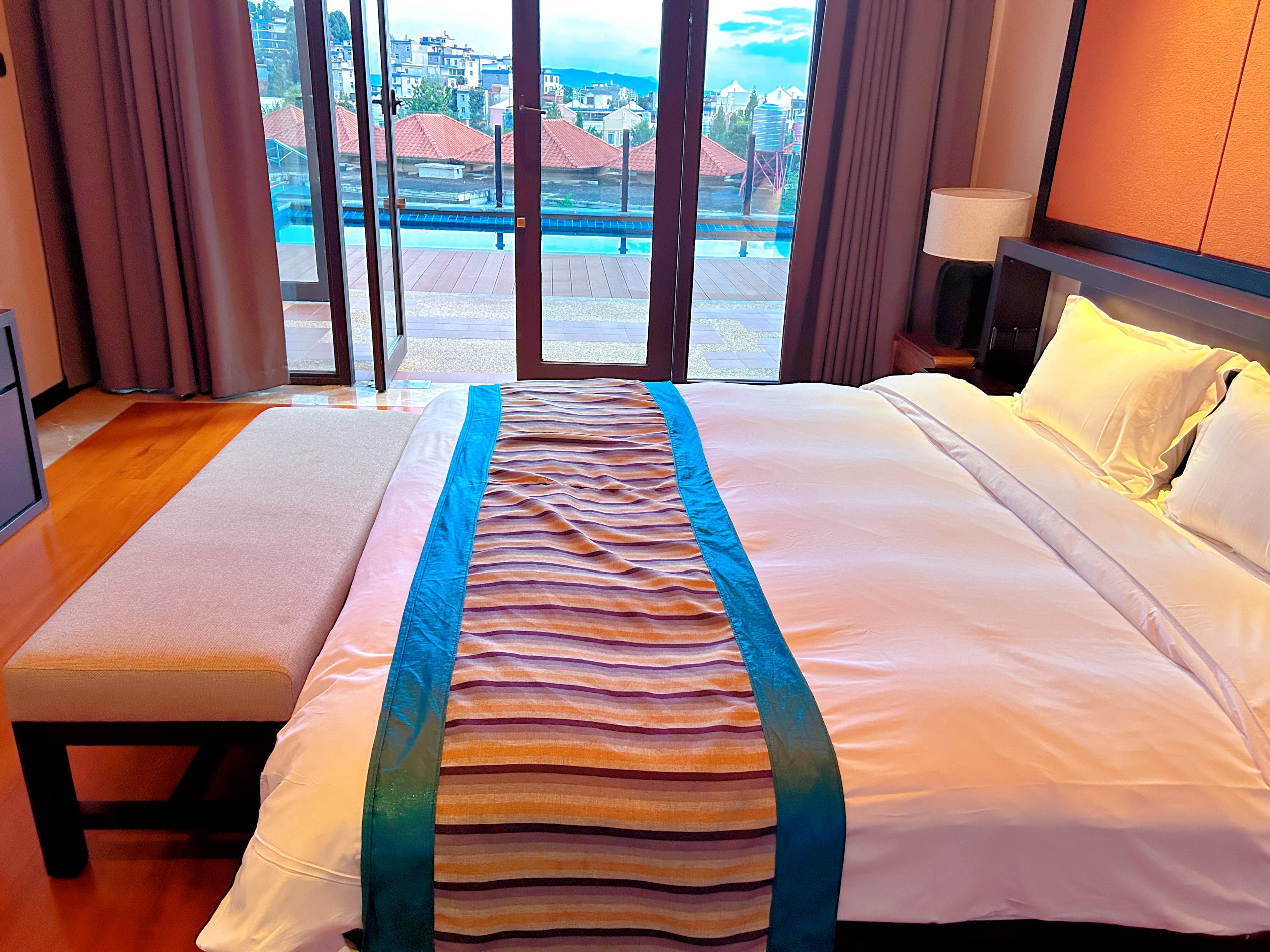 云享·庭院双卧亲子泳池别墅