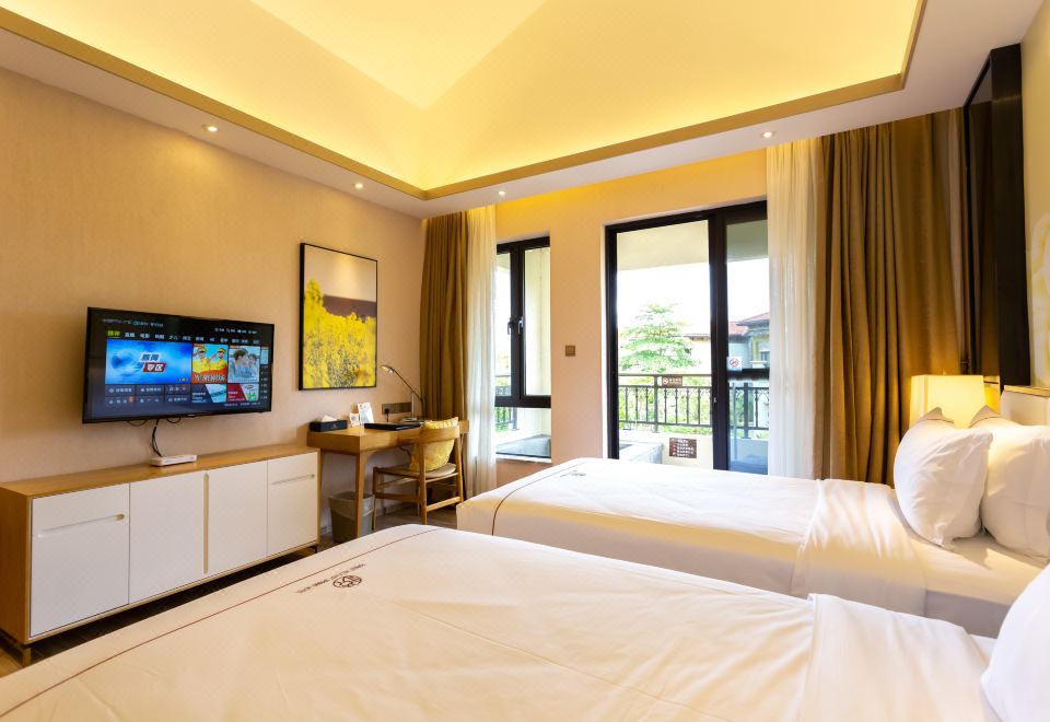 Yuetianxia Hot Spring HotelGarden Hot Spring Four Bedroom Villa