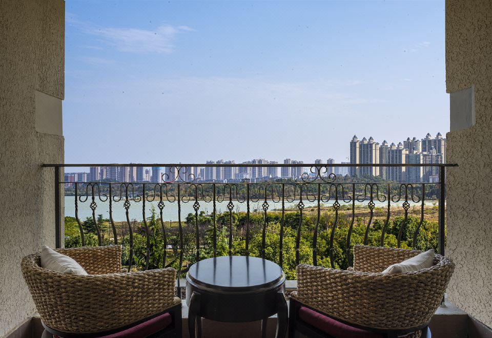 松雅湖景大床房