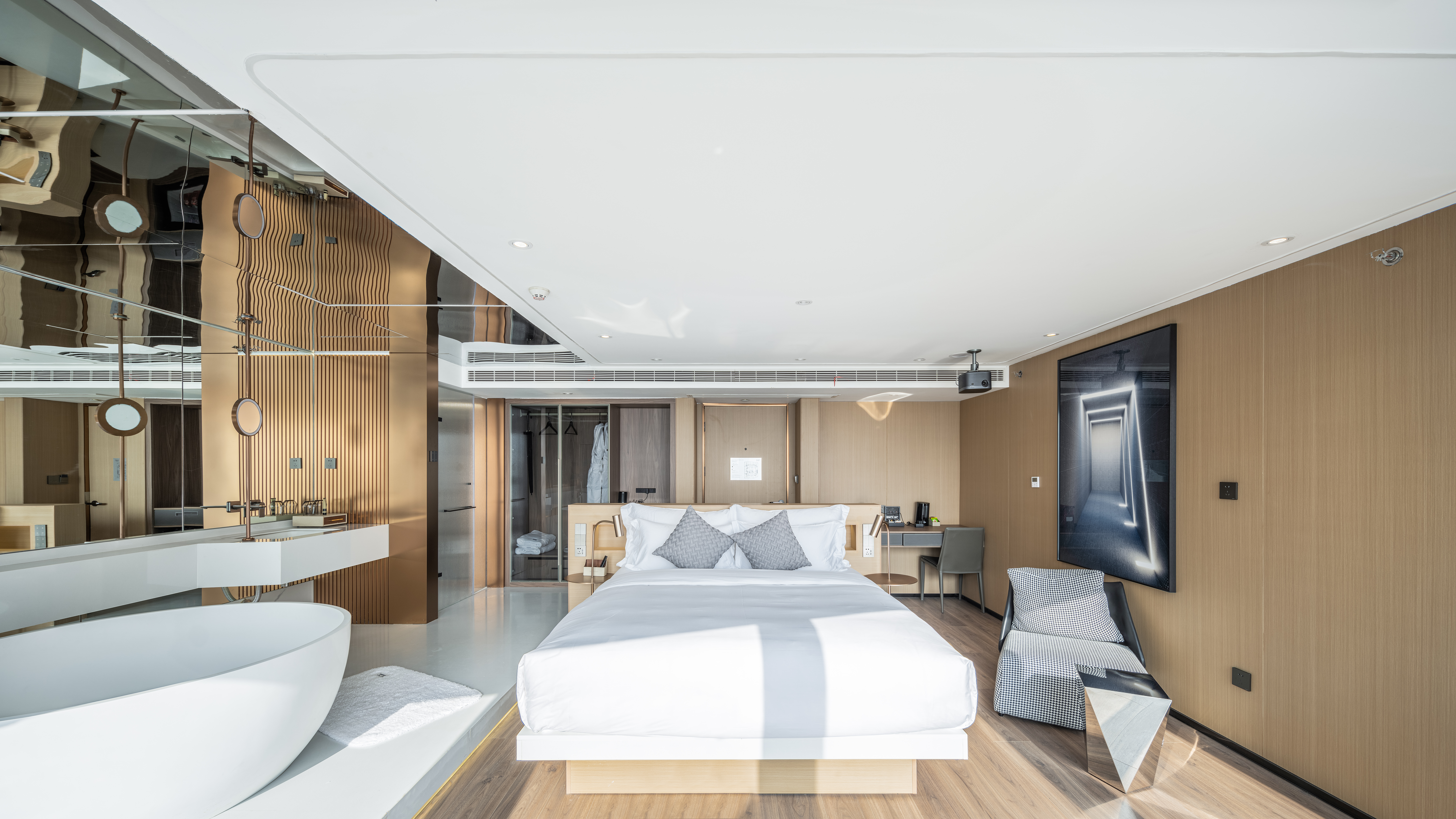 水晶横廊半岛江景大床房