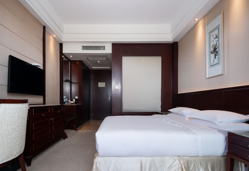 山景阳台大床房