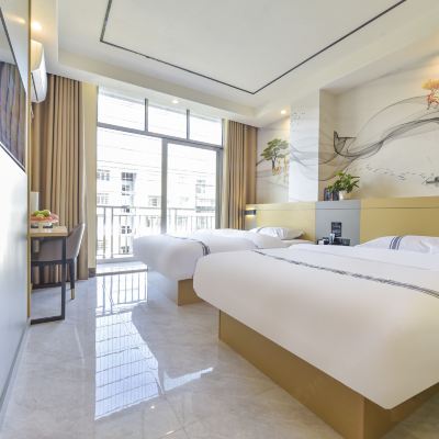 豪華雙床房 凱利飯店（東興國門口岸店）優惠