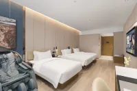 Kailas萬豪國際酒店（塔欽岡仁波齊風景區店） Ξενοδοχεία στην πόλη 