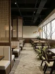 Rhine Hotel (Lichuan Tenglong Cave Tourist Center)