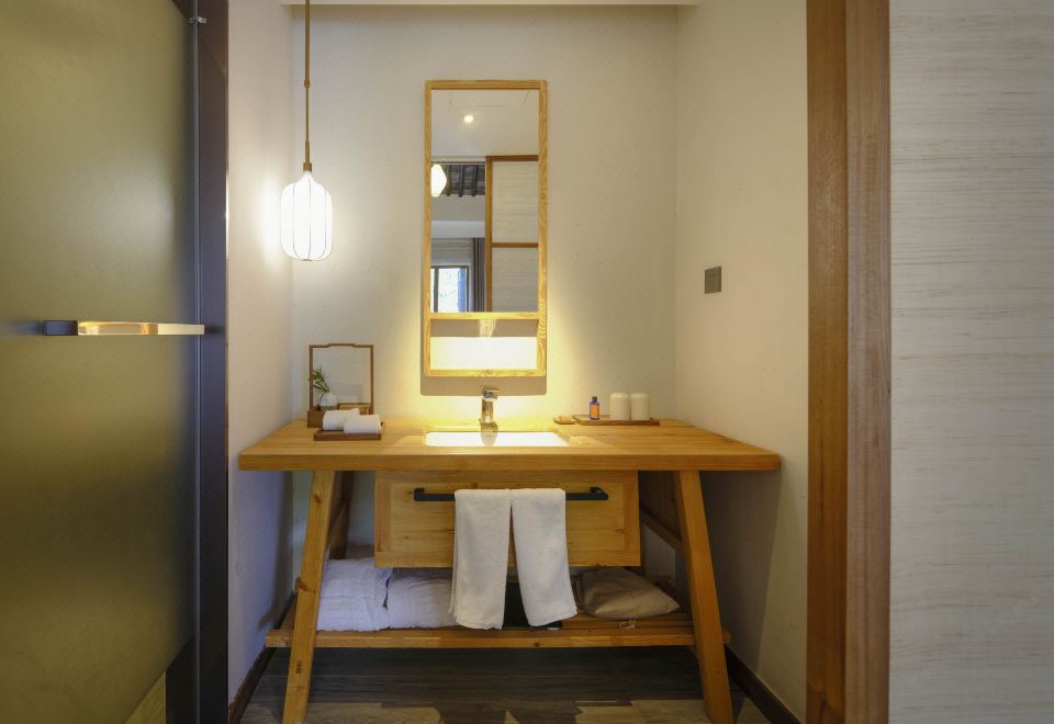 云居皓月大床房