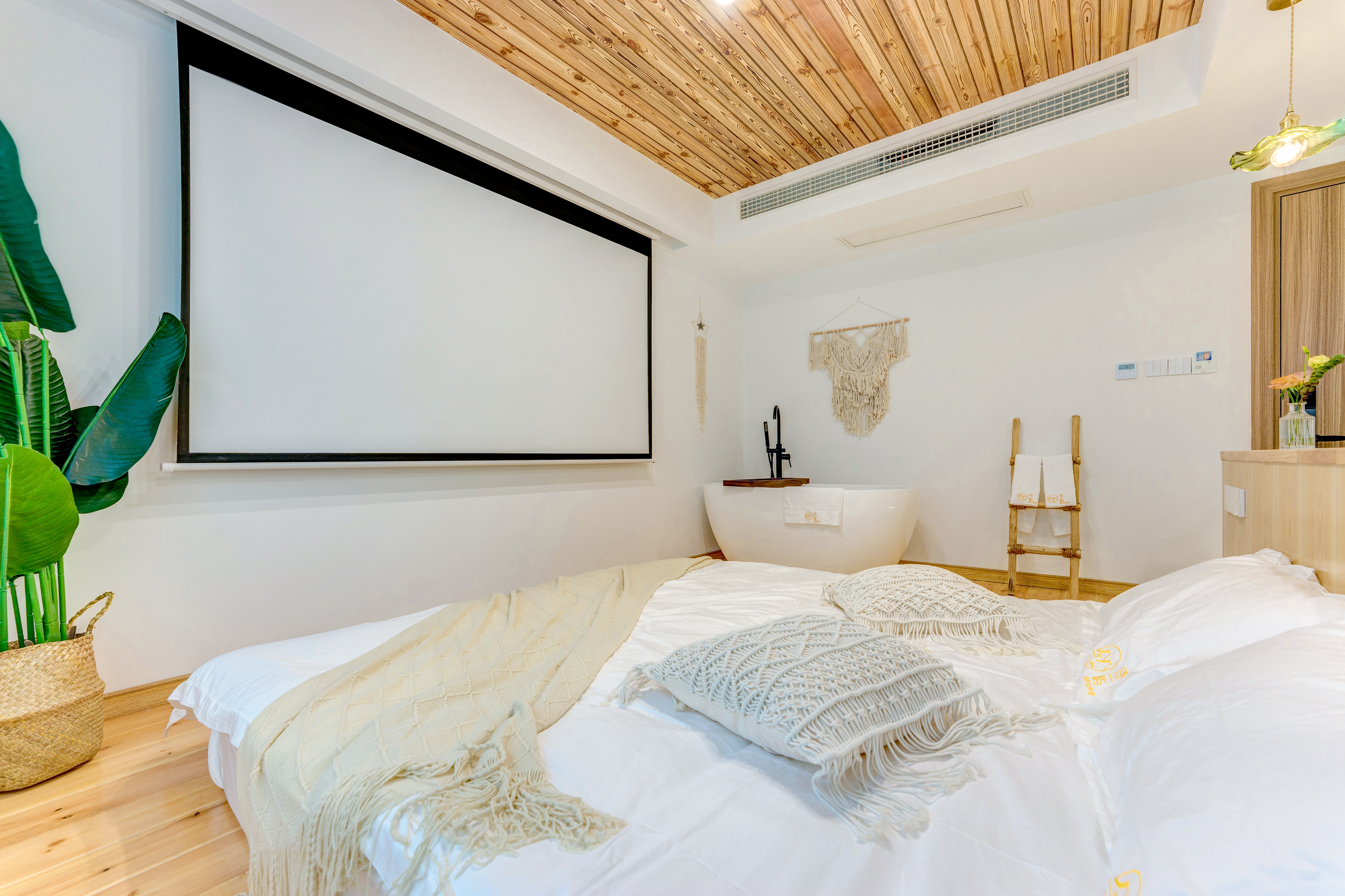 笙澜-榻榻米浴缸大床房