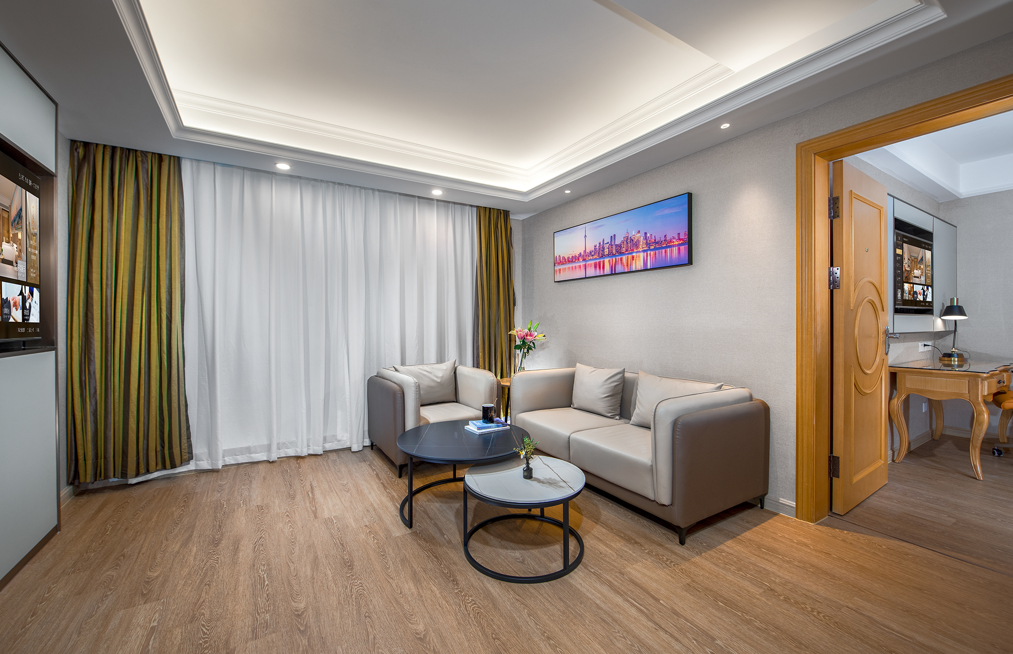 Vienna International Hotel (Shenzhen Futianqu Jingtian)Business Suite
