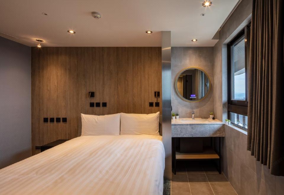 Roaders Plus Hotel Superior Double Room