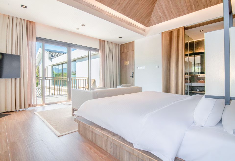 Shanshui Villa HotelShuiyin Villa Deluxe Suite (Designer Crafted)