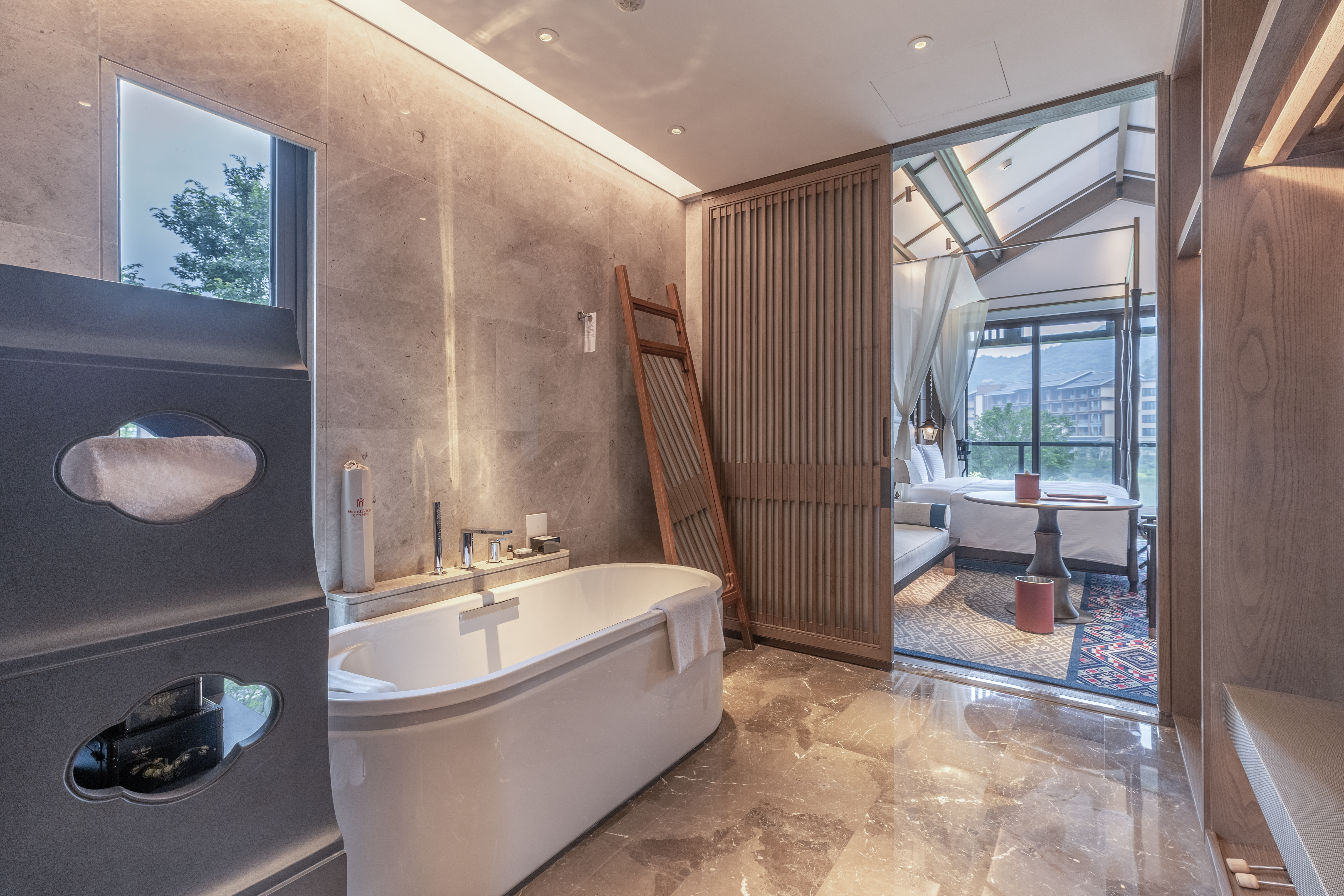 全景露台复式庭院双卧别墅