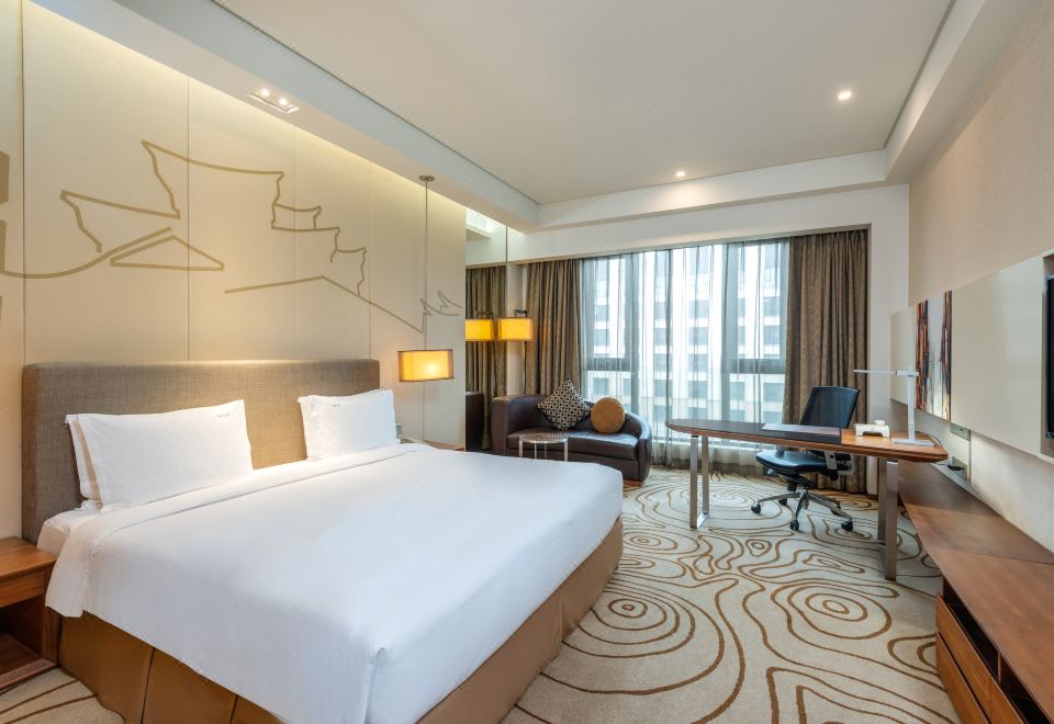 Holiday Inn Shanghai HongqiaoHoliday Inn Executive Room-King Bed