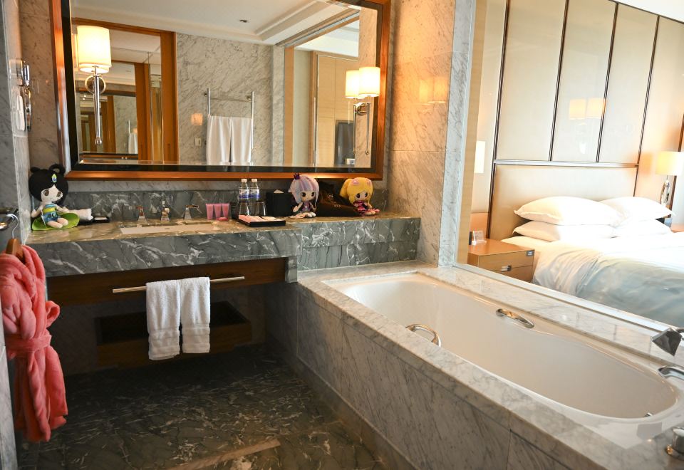 葉羅麗豪華雙床主題房