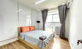Finest 4 bedrooms apartment @ Ben Thanh Bui Vien
